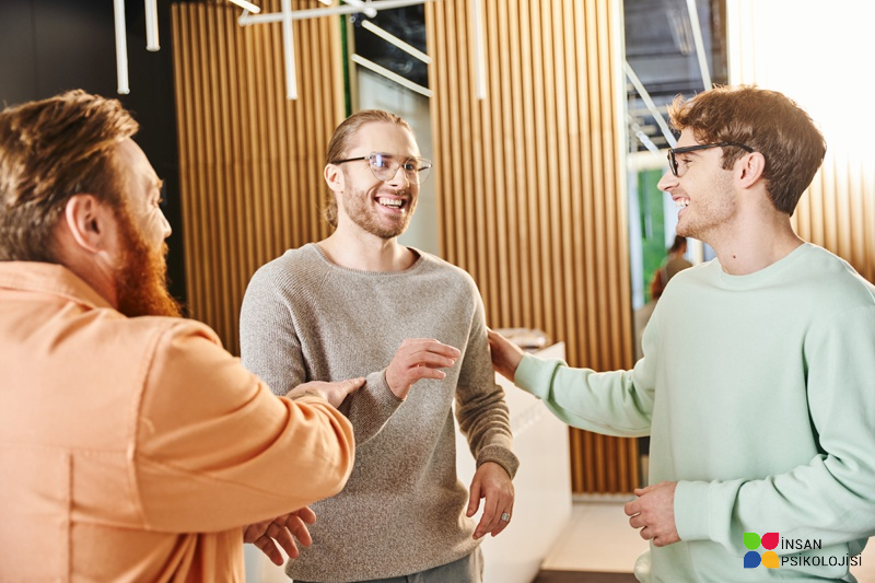 Etkin İletişimin 5 Temel Unsuru: Başarılı İlişkilerin Anahtarı